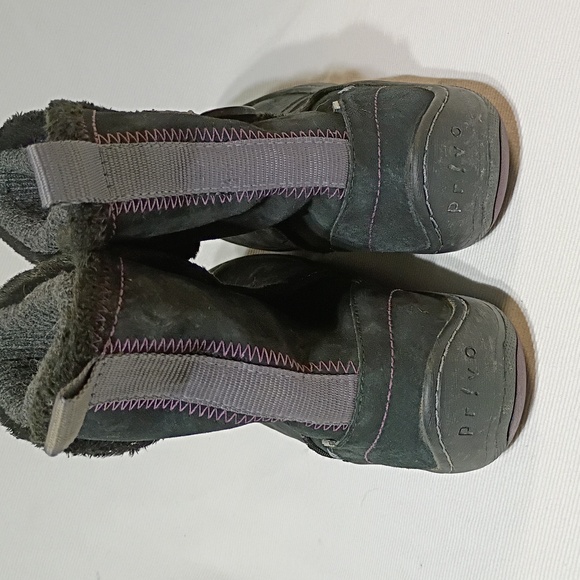 Stylish Black Women's Boots - Picture 3 of 8